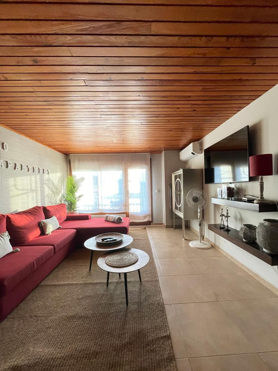 Communal lounge/ TV room, TV and multimedia, Living room