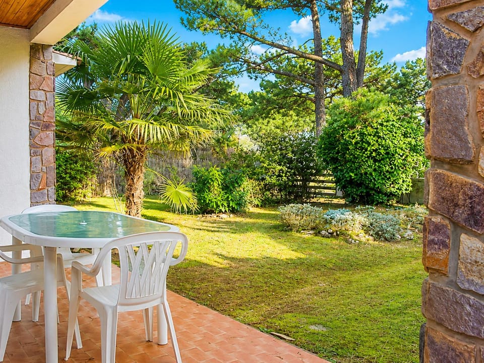 Maison familiale avec jardin clos, à 400m de la plage et proche commerces, La Tranche-sur-Mer - FR-1-22-235 House in La Tranche-sur-Mer