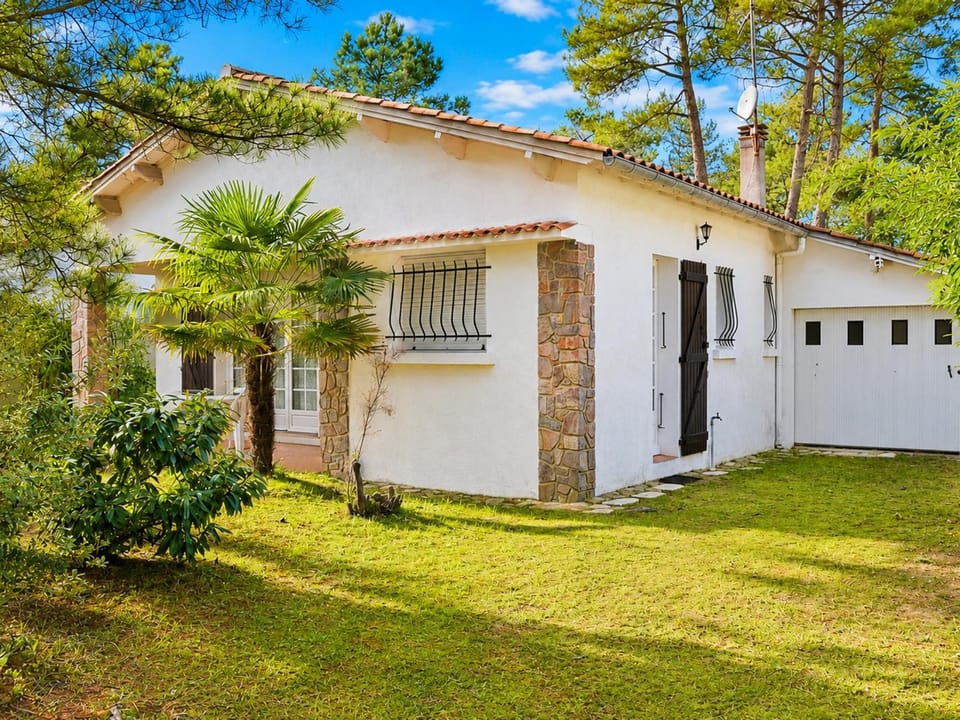 Maison familiale avec jardin clos, à 400m de la plage et proche commerces, La Tranche-sur-Mer - FR-1-22-235 House in La Tranche-sur-Mer