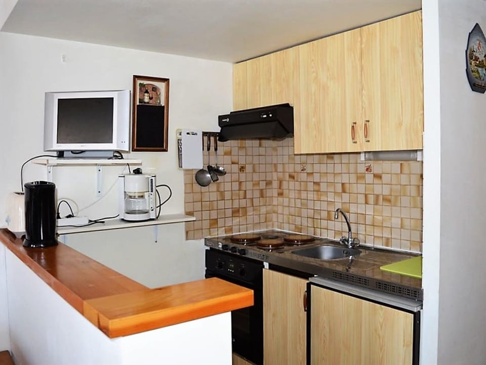 Petit Duplex Centre-Ville, Près Plage, Terrasse, Parking, Animaux Acceptés - FR-1-22-244 House in La Tranche-sur-Mer