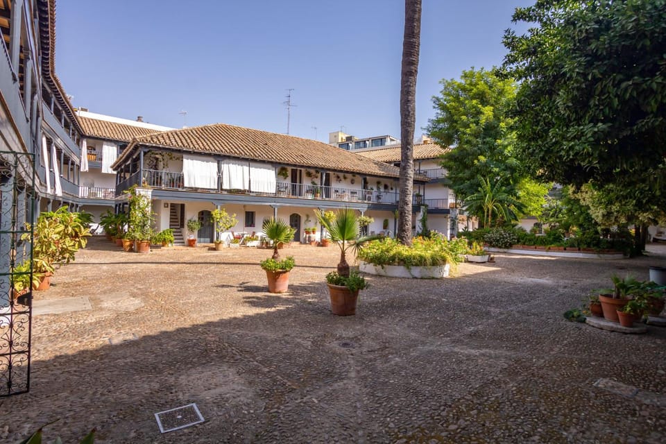 Conde Central Courtyard by Valcambre Apartment in Seville