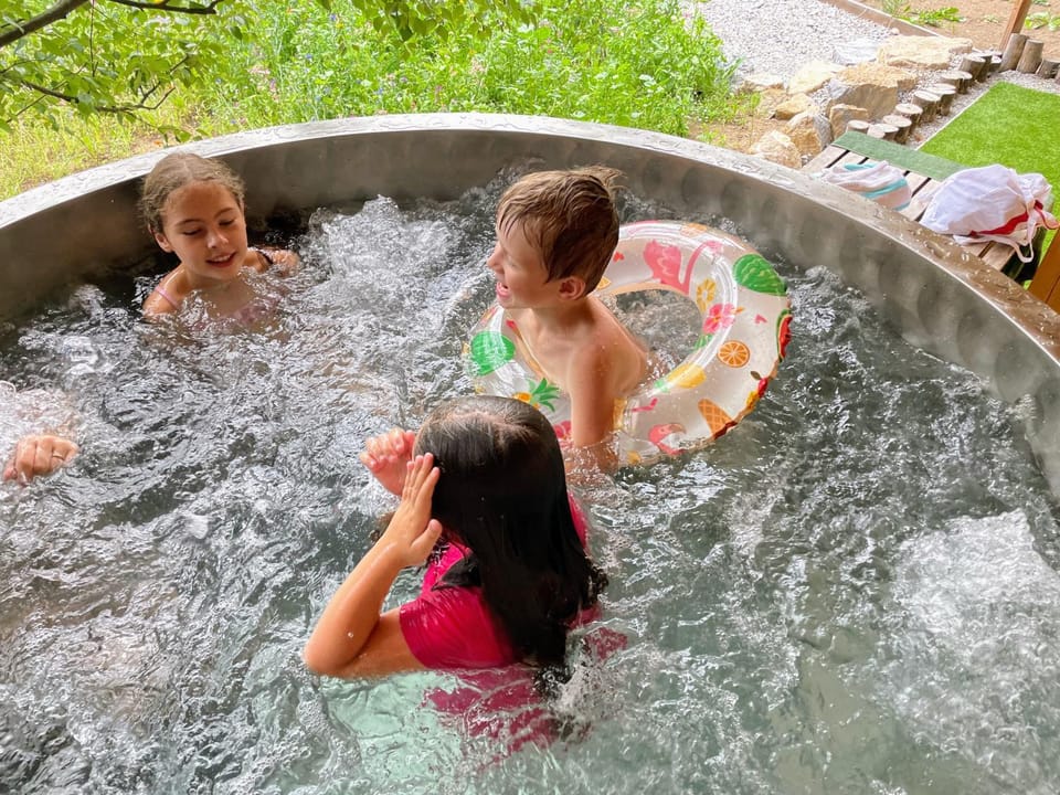 Hot Tub, Spa and wellness centre/facilities