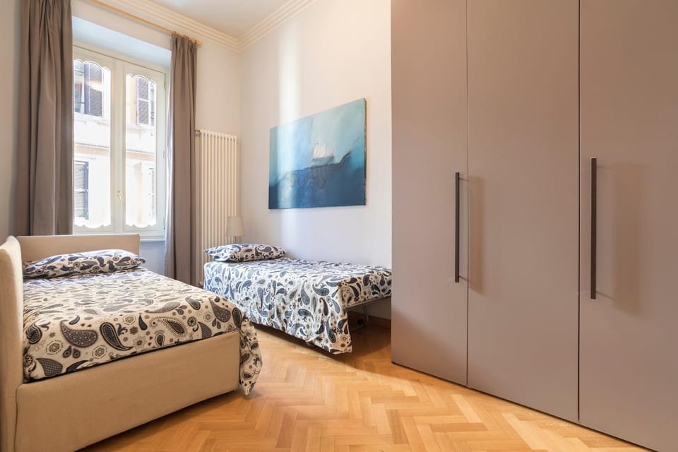 Bed, Photo of the whole room, Bedroom, wardrobe, air conditioner