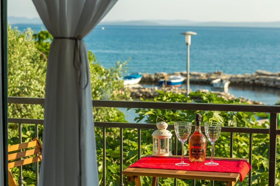 Natural landscape, View (from property/room), Balcony/Terrace, Sea view