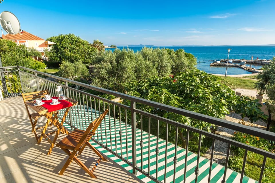 Natural landscape, View (from property/room), Balcony/Terrace, Sea view