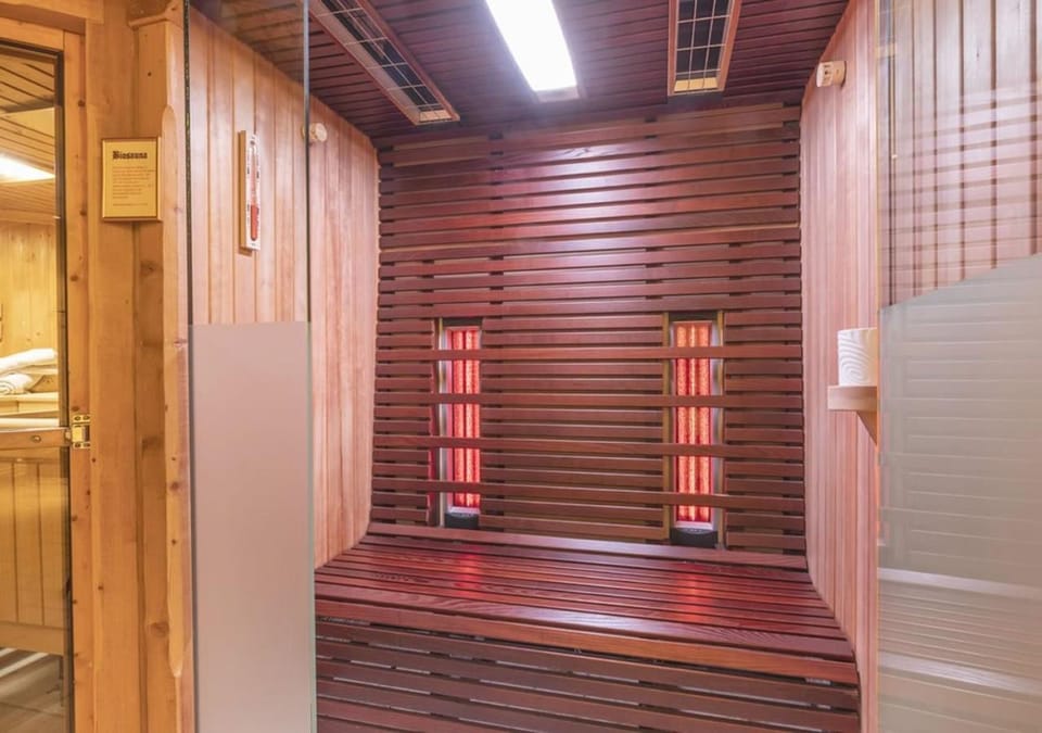 Steam room, Spa and wellness centre/facilities
