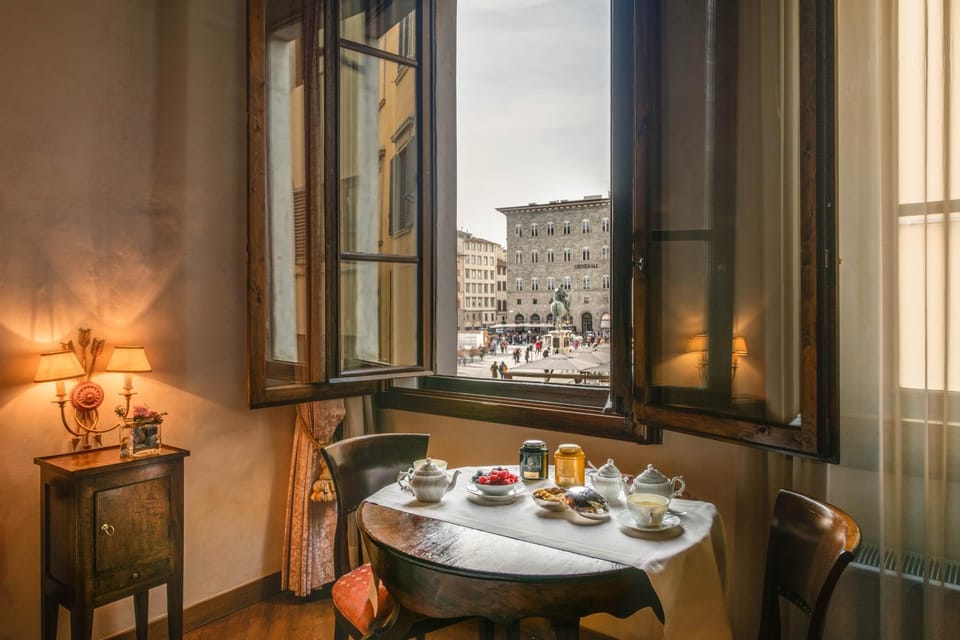 City view, Breakfast