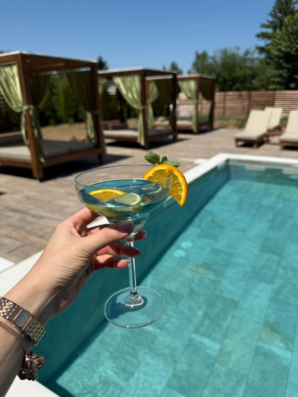 Swimming pool