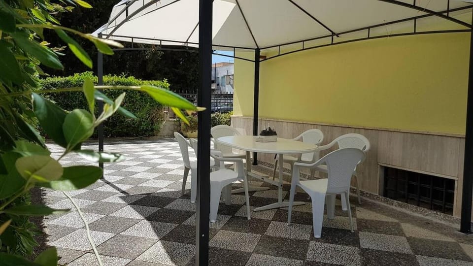 Patio, Garden, View (from property/room)