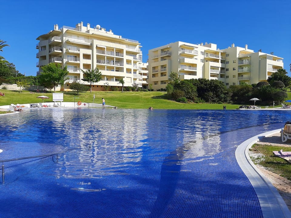 Property building, Swimming pool, Swimming pool