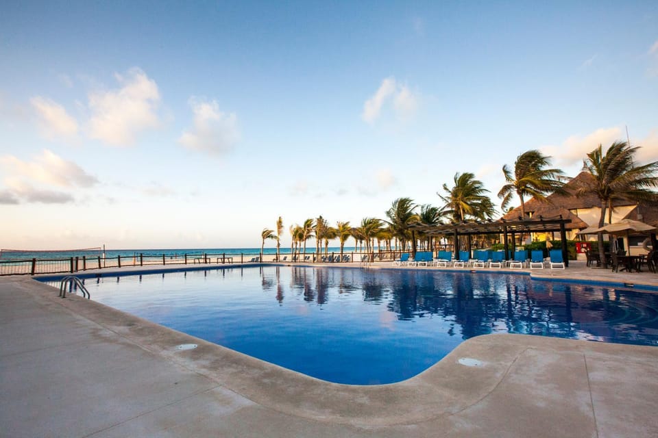 Swimming pool, Swimming pool