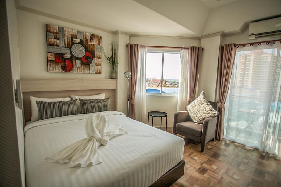 Living room, Bedroom