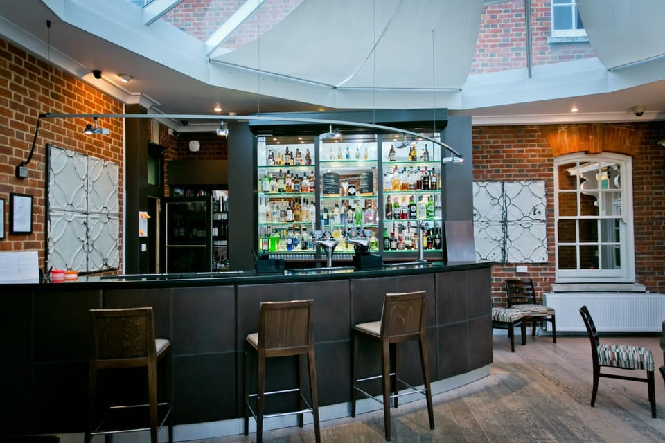 Lounge or bar