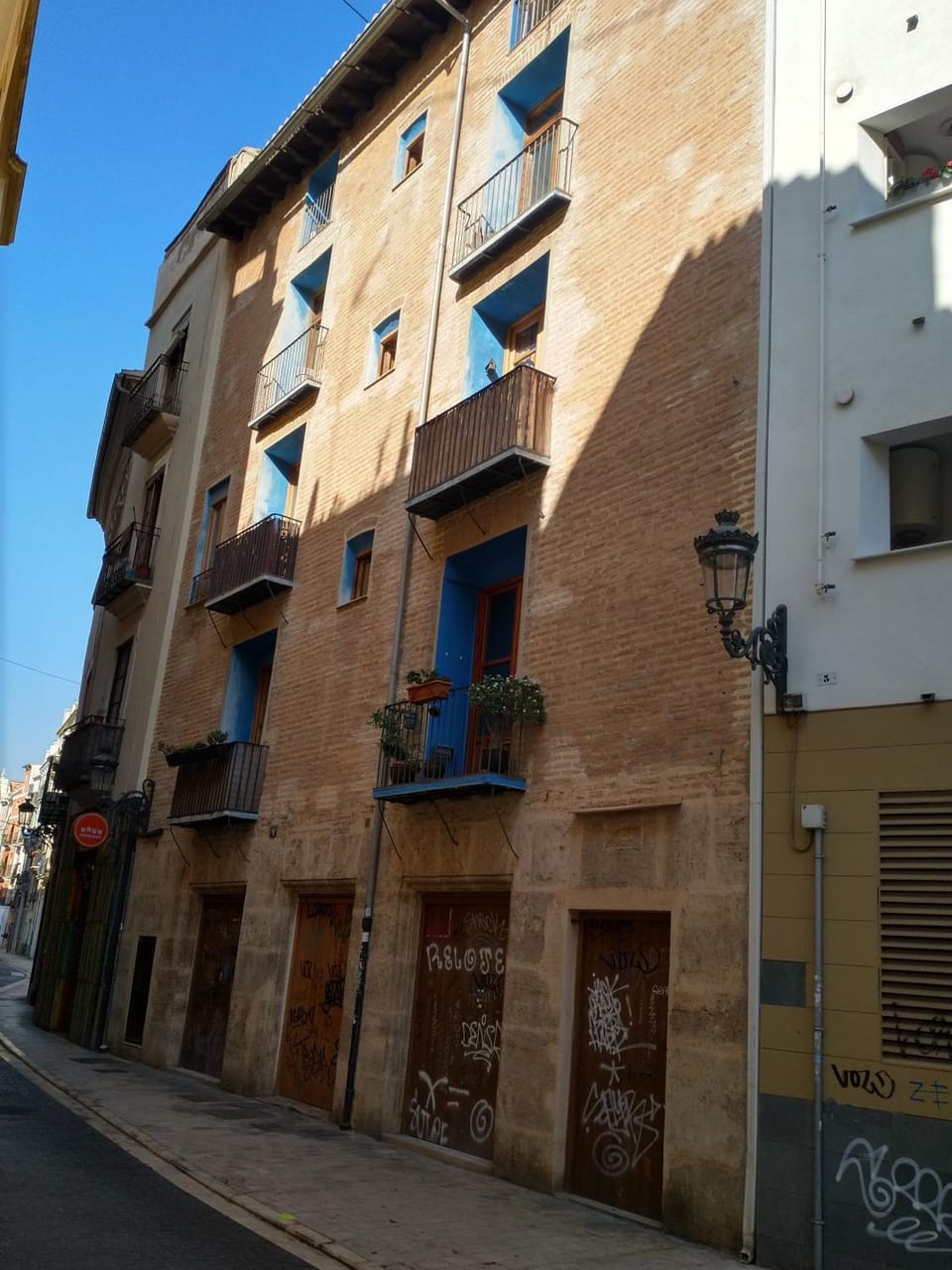 Property building, Facade/entrance, Neighbourhood