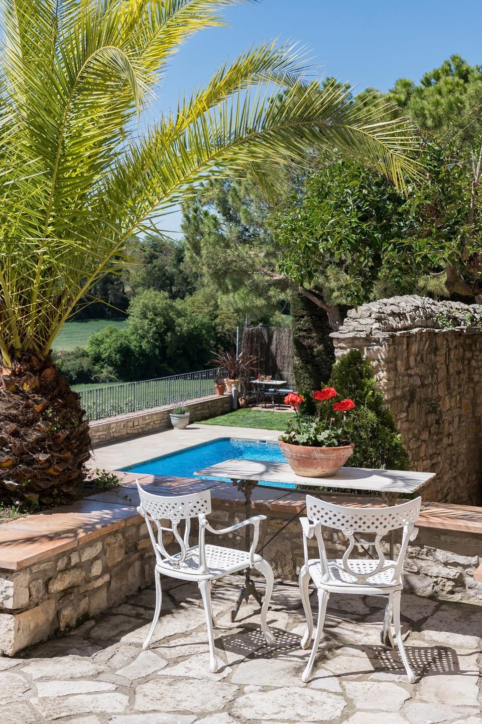 Garden, Swimming pool, Internal: Not applicable to any particular room