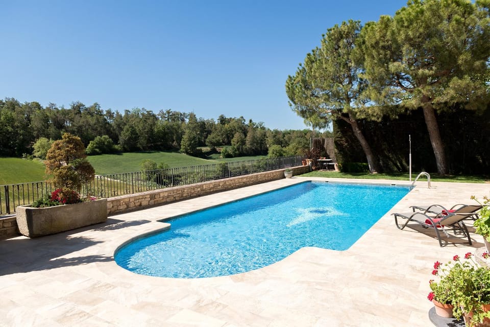 Garden, View (from property/room), Swimming pool