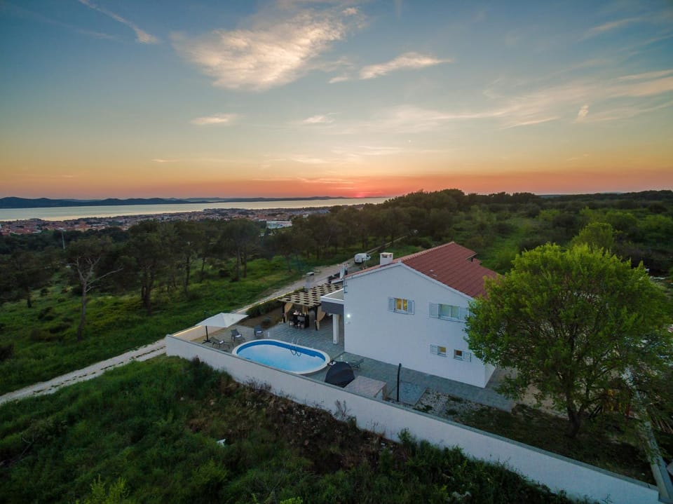 Four bedroom holiday home Horizon Villa in Zadar