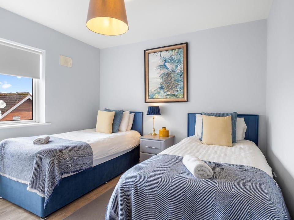 Pink Blossom Apartment in Clifden