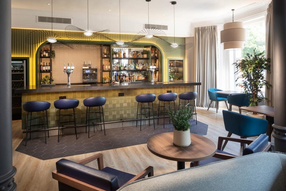 Lounge or bar