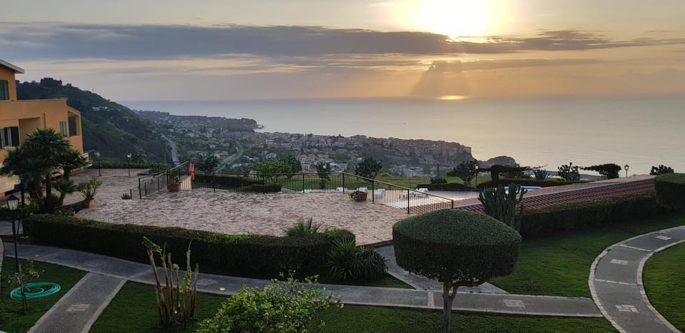 Property building, City view, Garden view, Pool view, Sea view