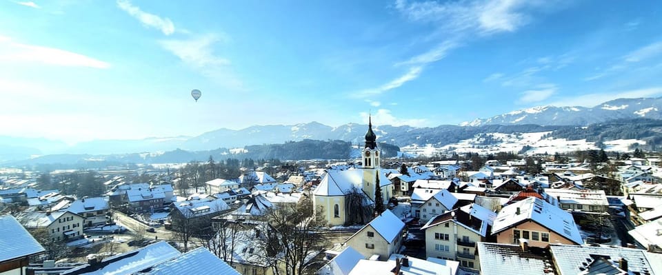 View (from property/room), City view, Mountain view
