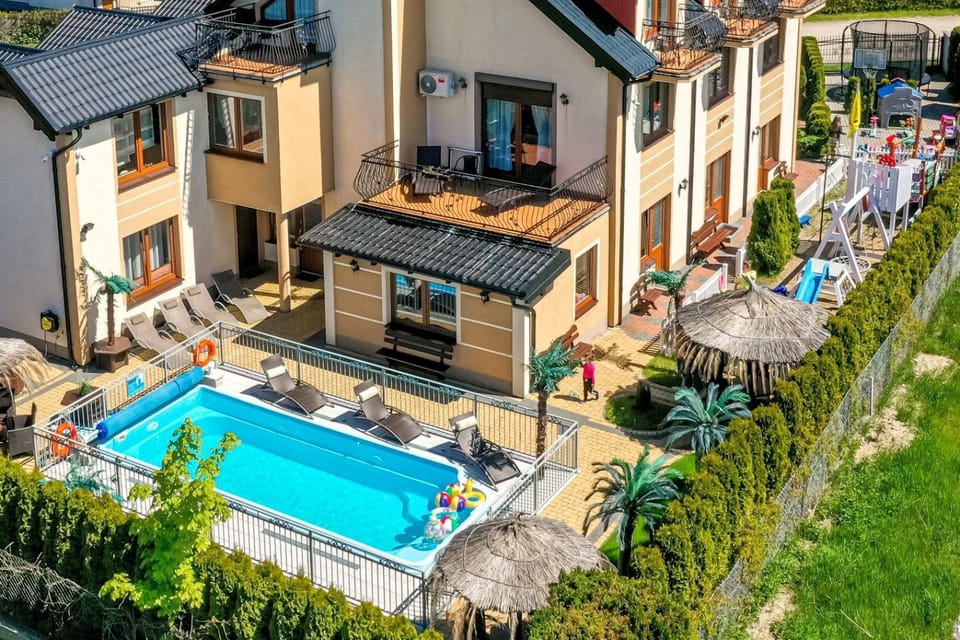 Property building, Swimming pool