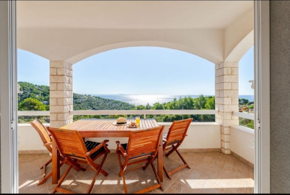View (from property/room), Balcony/Terrace