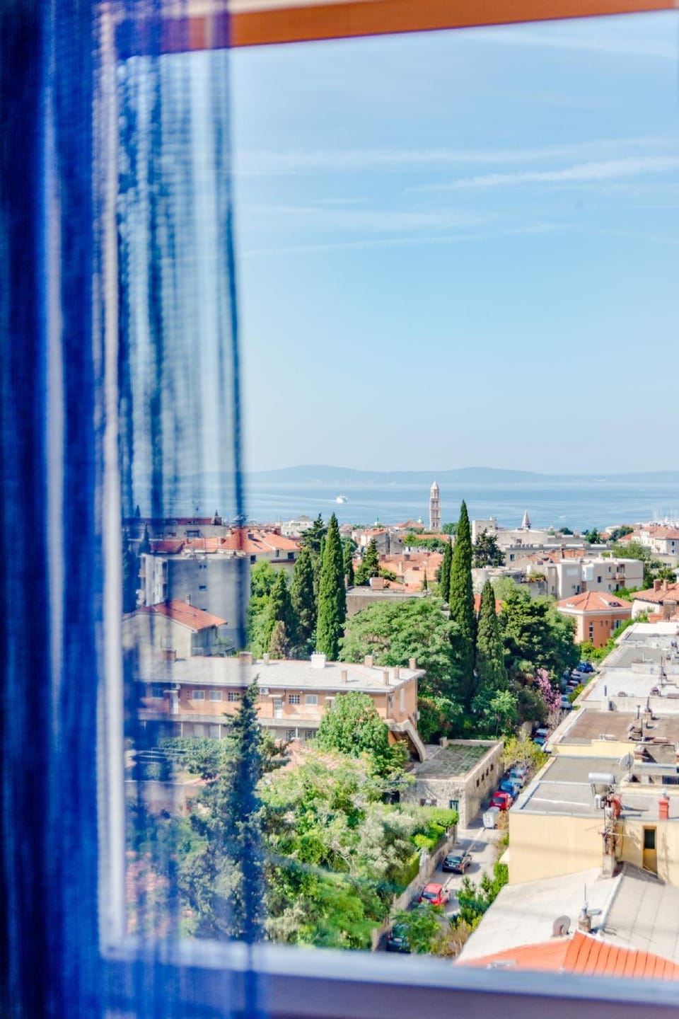 City view, Sea view