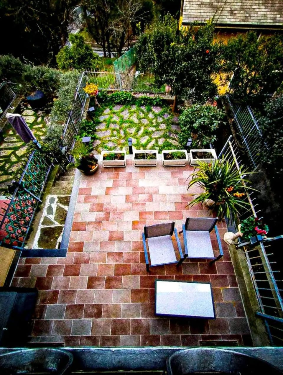 Balcony/Terrace, Garden view