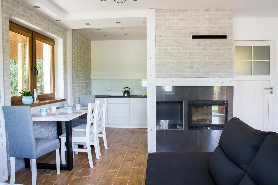 Bed, Kitchen or kitchenette, Living room, Seating area, Dining area