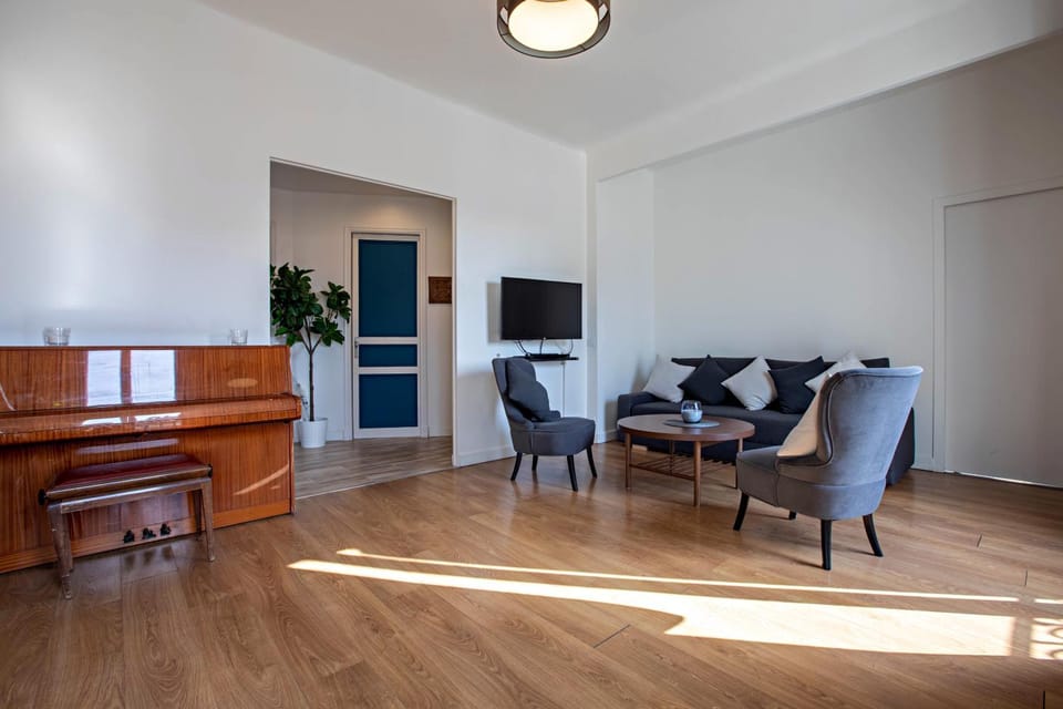 Place au Manege Apartment in Marseille