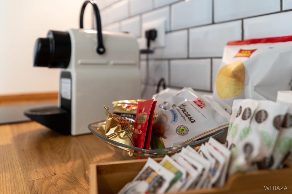 Coffee/tea facilities, Kitchen or kitchenette