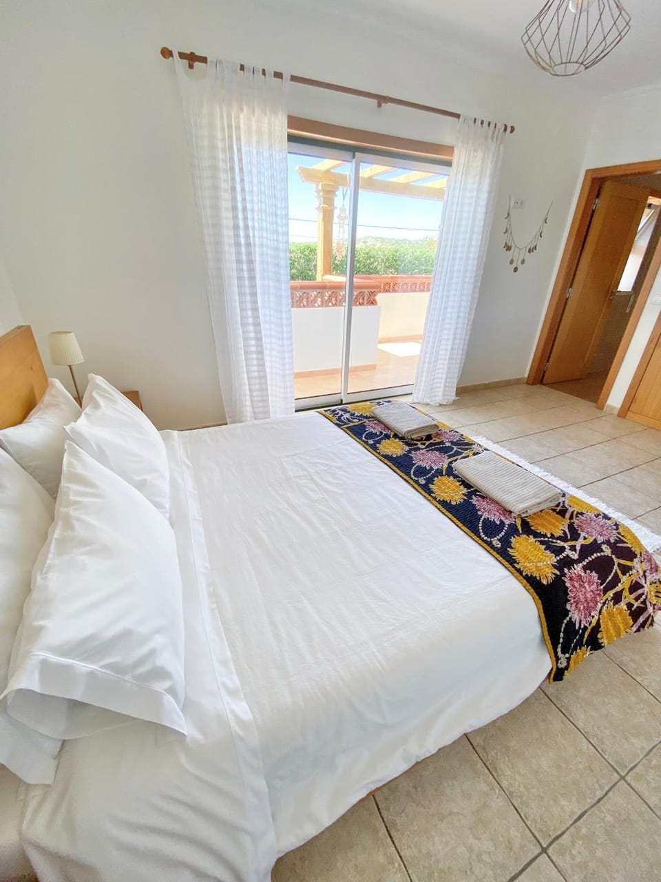 Casa Lua Guesthouse Bed and Breakfast in Luz