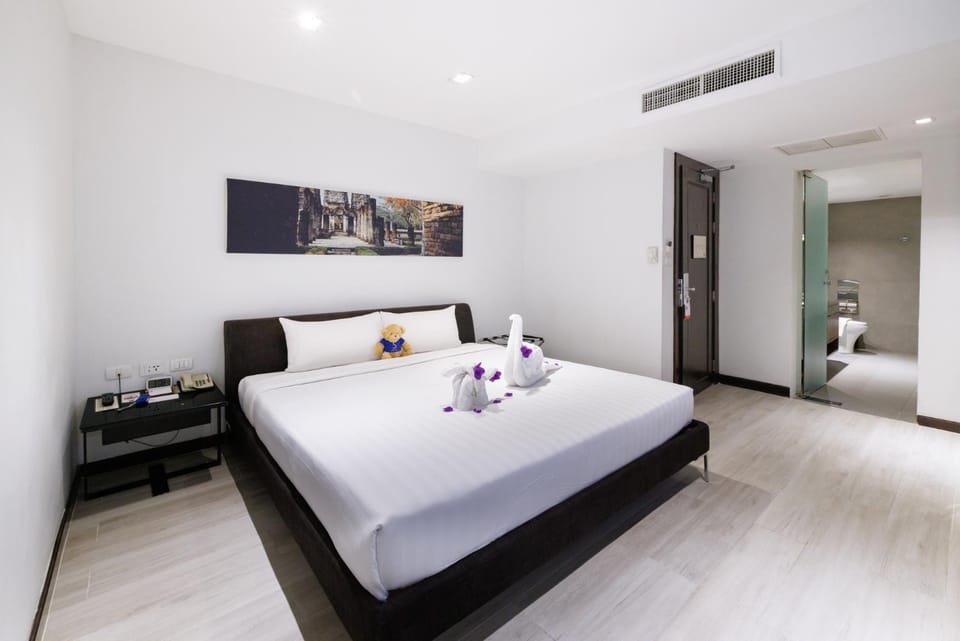 Bed, Bedroom, Guests