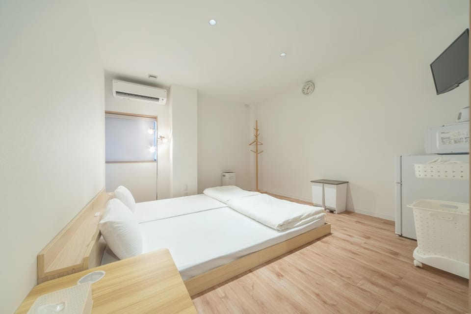 コインズホステル天神ペット宿泊可 Hostel in Fukuoka