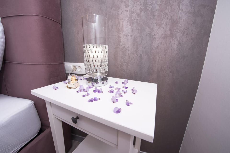 Decorative detail, Bedroom, On site