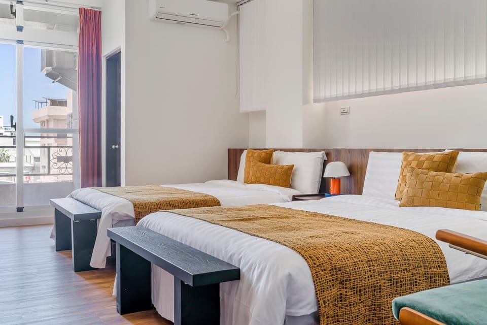 Bed, Bedroom, air conditioner