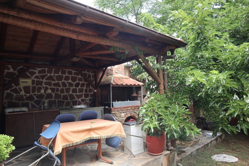 BBQ facilities, BBQ facilities, Garden, Kitchen or kitchenette, Seating area