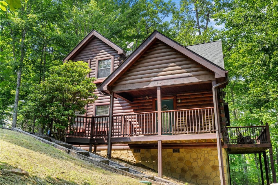Secluded Memories Cabin Cabin in Sevier County
