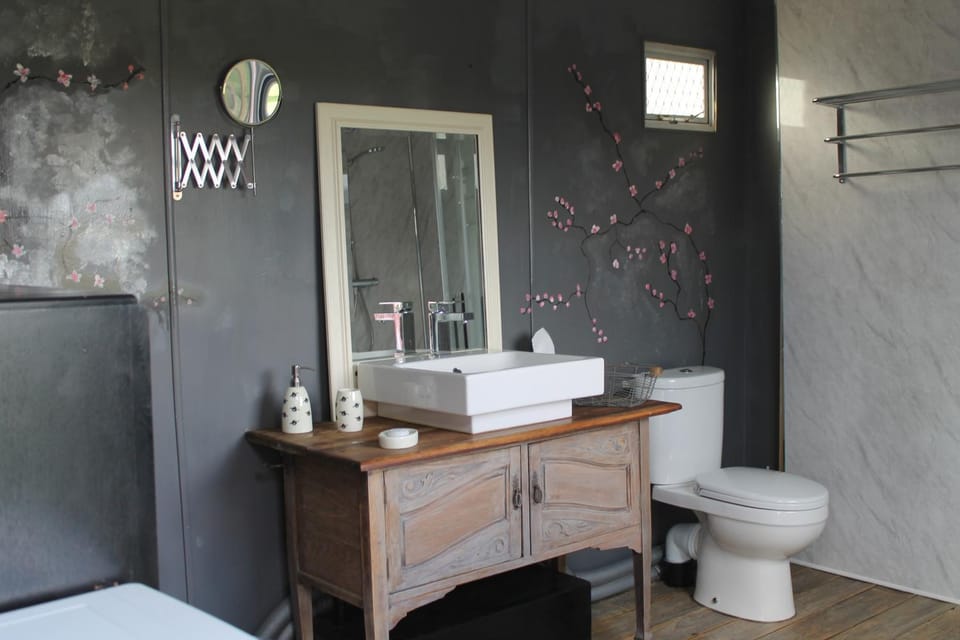 Off the Rails Farm Stay in Wales