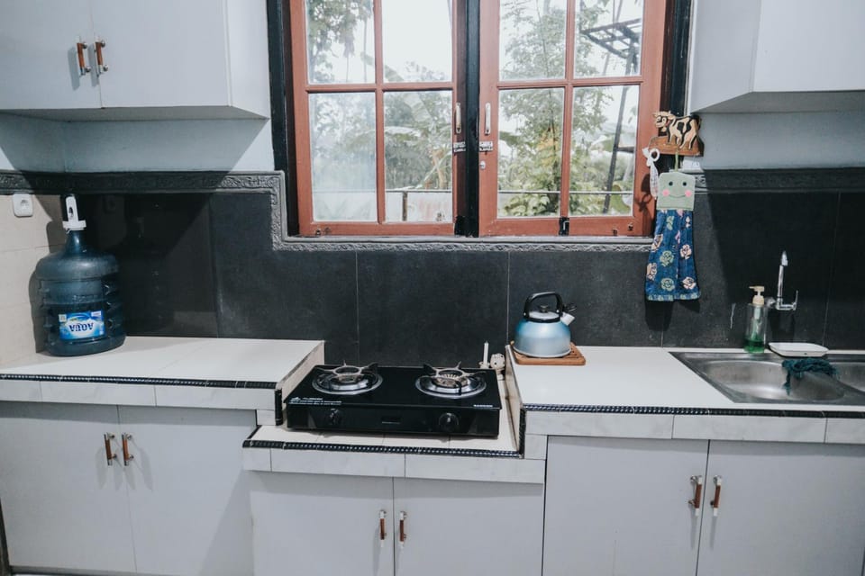 Kitchen or kitchenette, stove