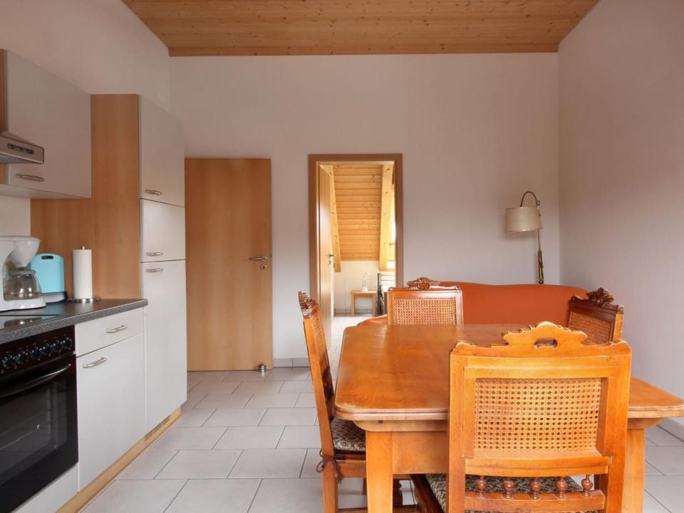 Property building, Kitchen or kitchenette, Living room