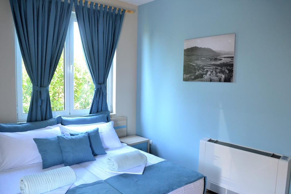 Open Doors Bed & Breakfast Bed and Breakfast in Montenegro
