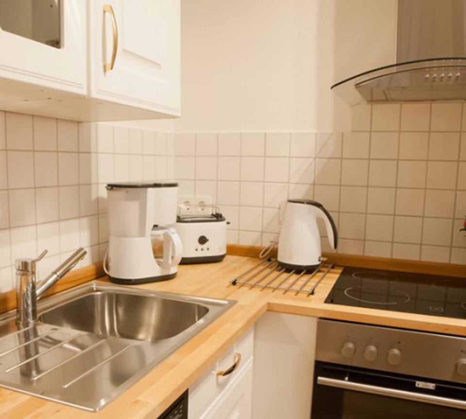 Coffee/tea facilities, Kitchen or kitchenette