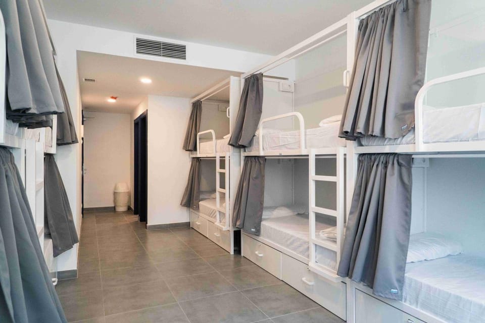 Bed, Bathroom, bunk bed, heating, locker, air conditioner