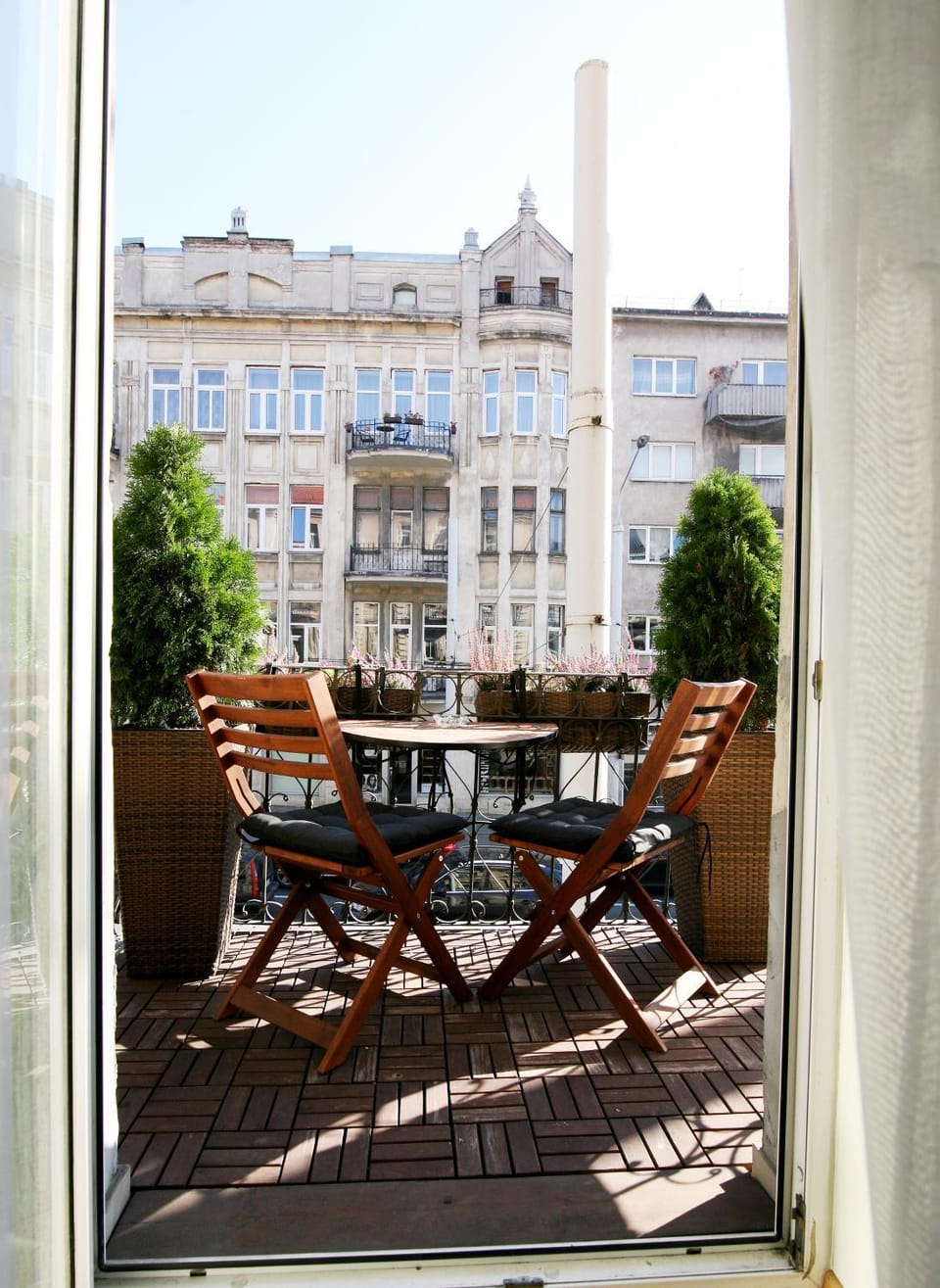 Property building, Balcony/Terrace, Street view