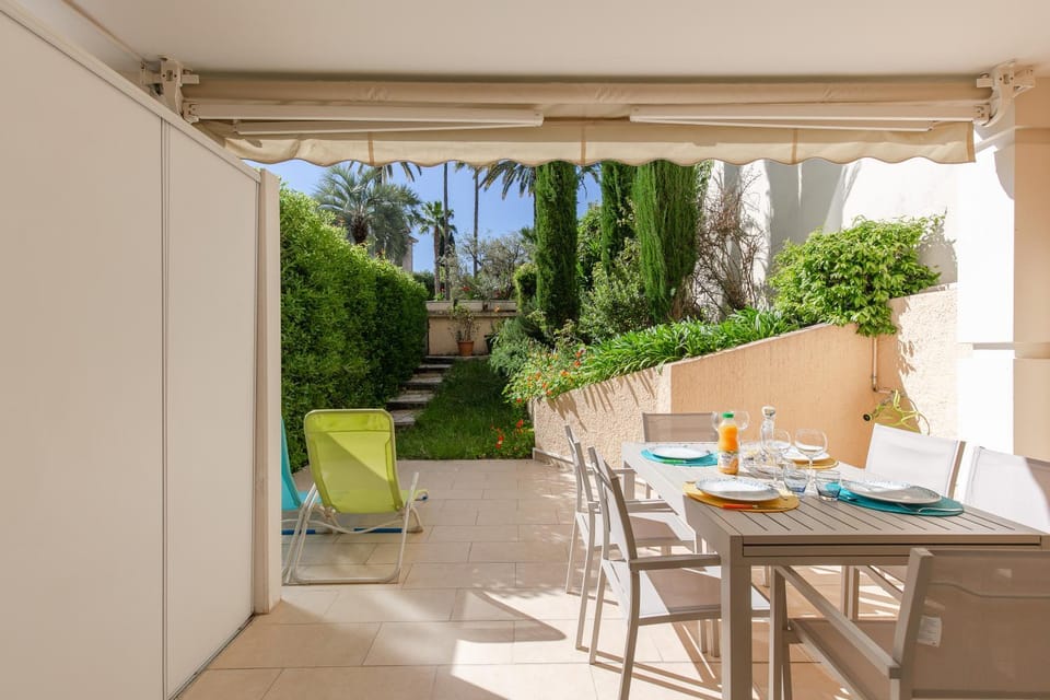 Patio, Balcony/Terrace, Dining area