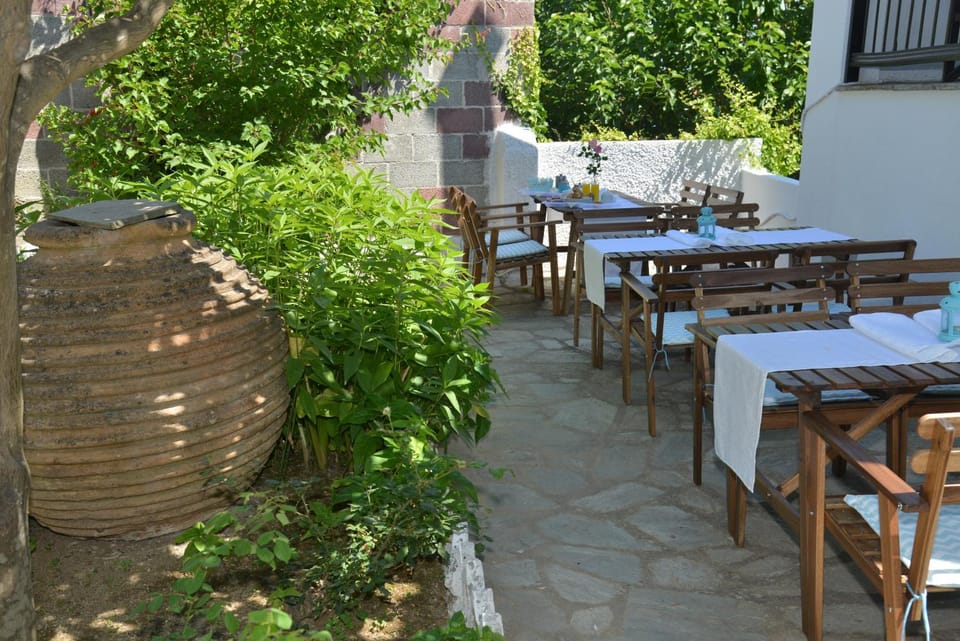 Patio, Restaurant/places to eat, Garden