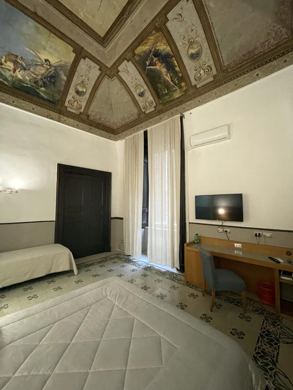 Bed, Bedroom