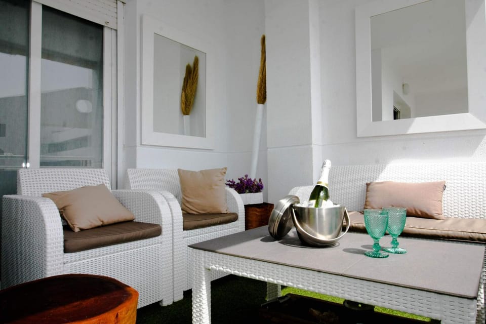 Balcony/Terrace, Area and facilities, Drinks